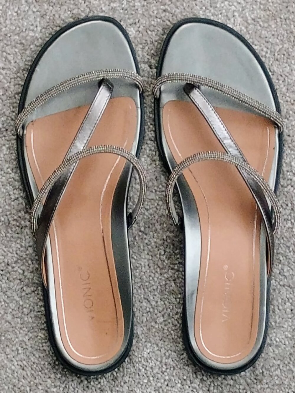 VIONIC Prism Sparkle Thong Sandals Metallic Pewter Gray Comfort Flats‎